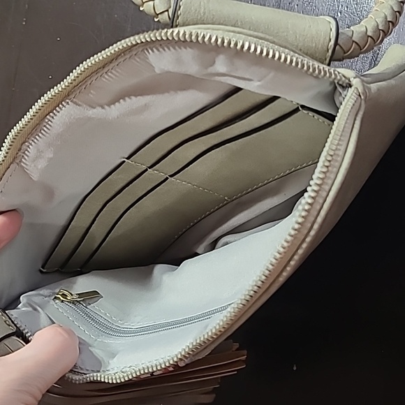 Aztec wristlet clutch sage green with accent - Picture 4 of 4